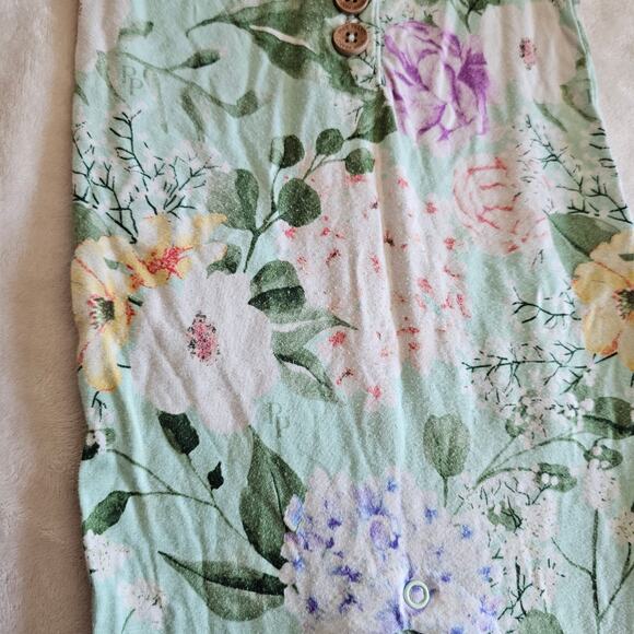 Posh Peanut 6-9m Erin Ruffled GUC Henley Romper Viscose Bamboo - Picture 3 of 8